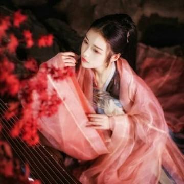 蔡徐坤惊喜亮相柳丝木品牌大会,诠释“生动在场”的生命力之美